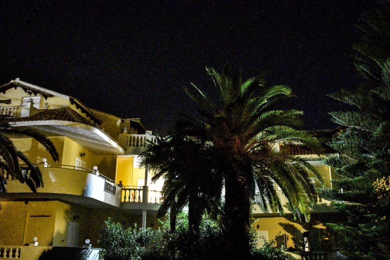 Aparthotel Andriana à Ágios Geórgios Extérieur photo